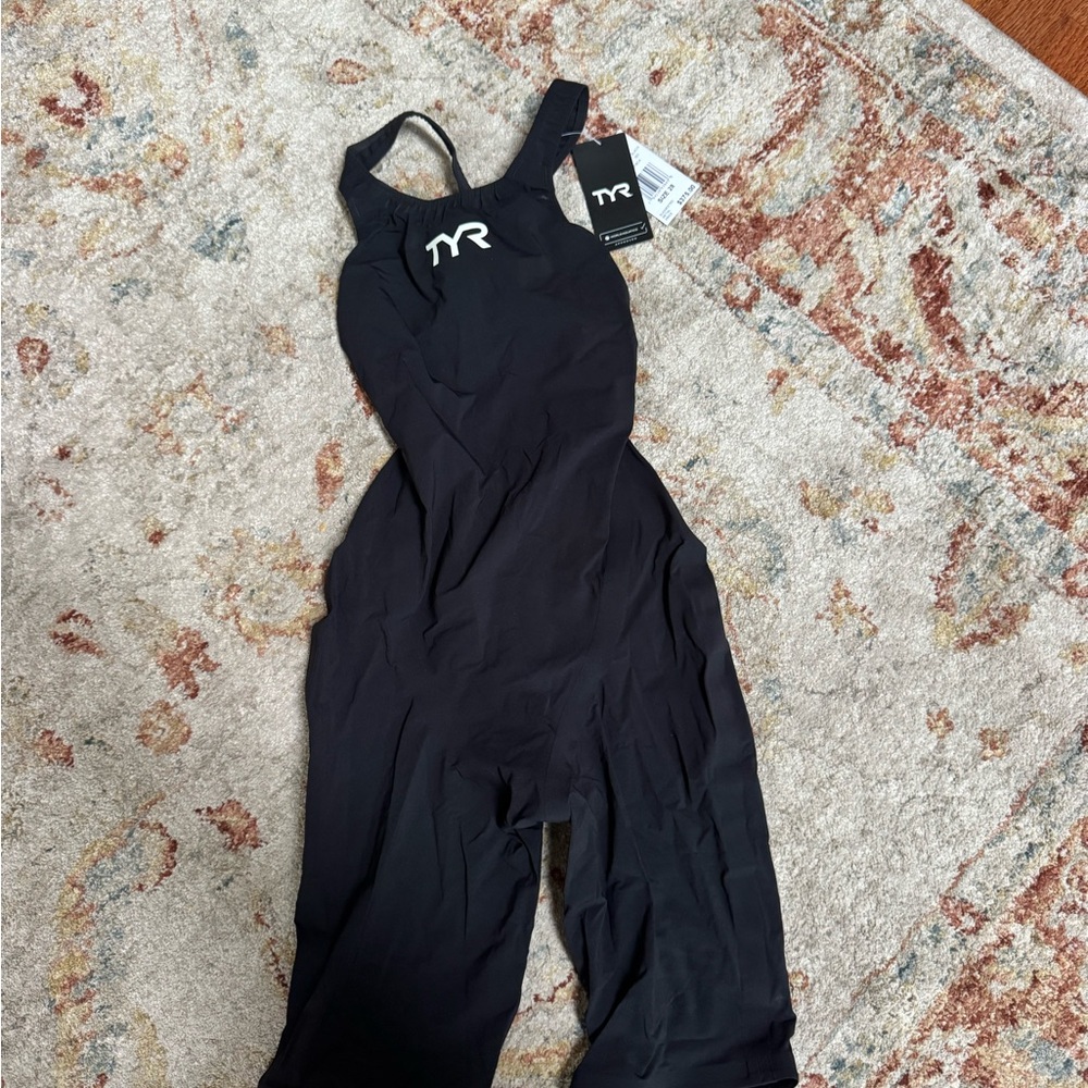 TYR Invictus suit